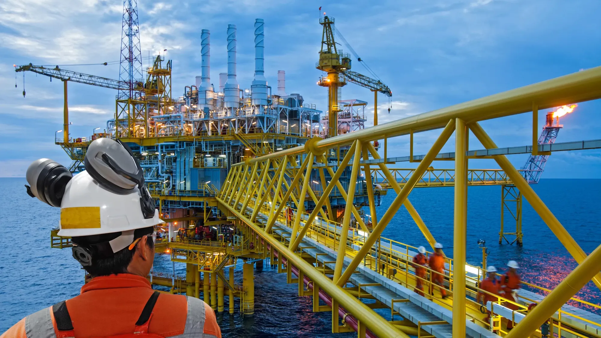 Offshore worker in full PPE